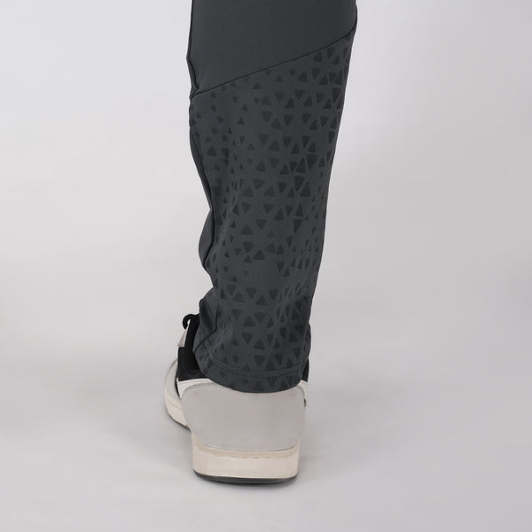 Amplify Strength Tracks Charcoal