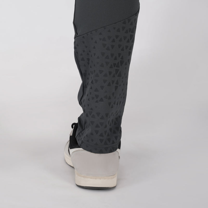 Amplify Strength Tracks Charcoal