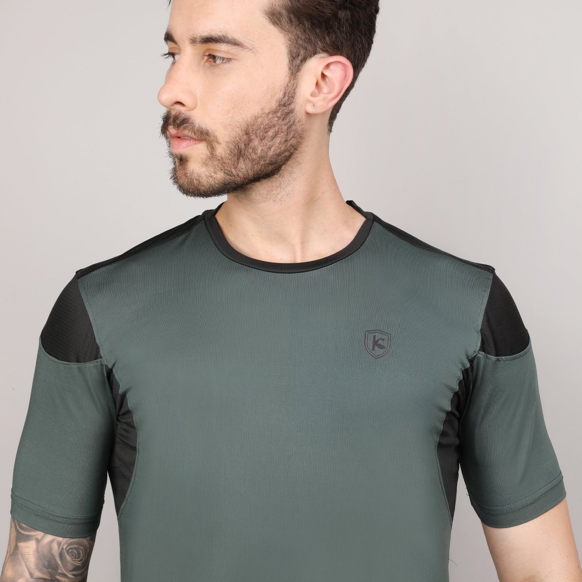 AirVent Move T-shirts-Fouji Green